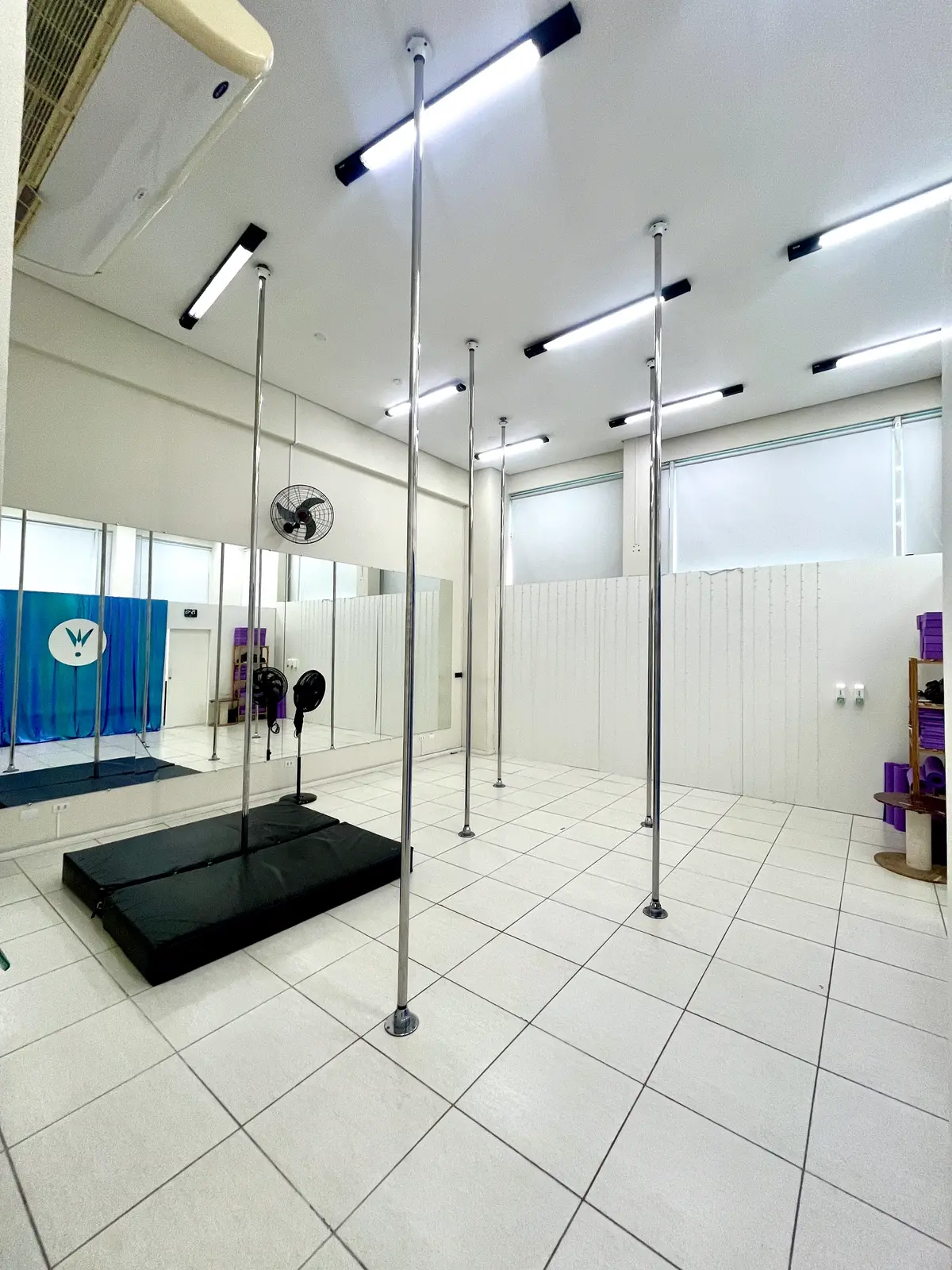 Estrutura do Purpury Pole Studio